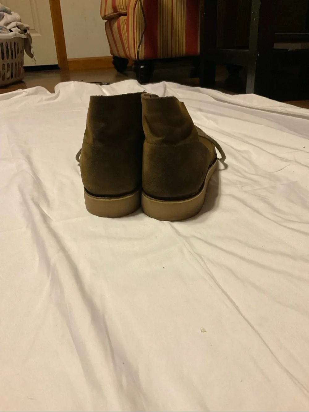 Men's Brown Suede Chukka Boots
